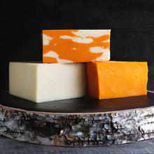 Charger l'image dans la galerie, Fromage CHEDDAR FRAIS - Fromagerie Roy